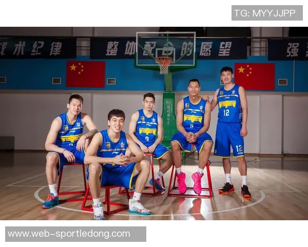 曾令旭批评球星缺席全明星赛认为缺乏对球迷的责任感与回馈精神